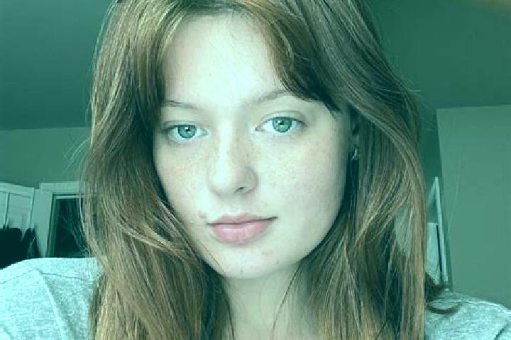 Maya, 35, a red grey-eyed mixed companion based in Angern an der March. Offering 69, Erotic Massage, Massage, Domination. Available for incall and outcall, o...