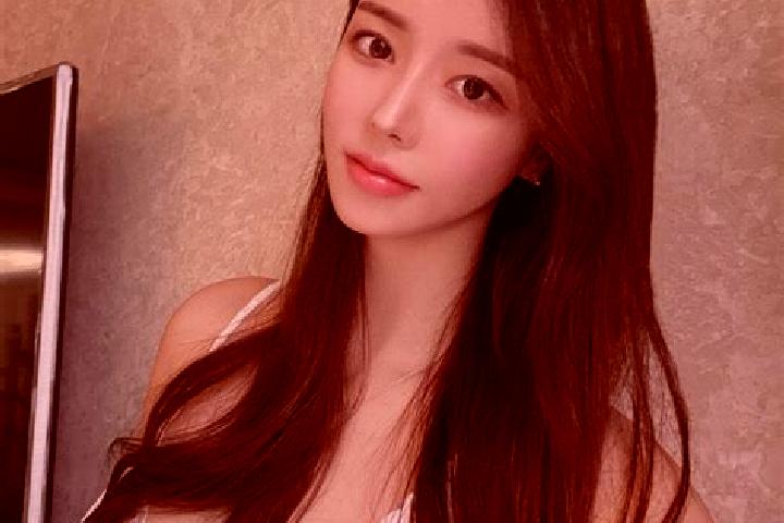 Maya, 35 — Escort in Baojiadian, China