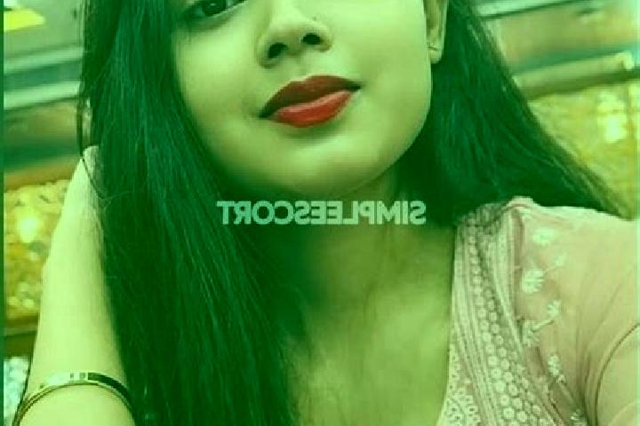 Maya, 35 — Escort in Chandrapur Baghicha, India