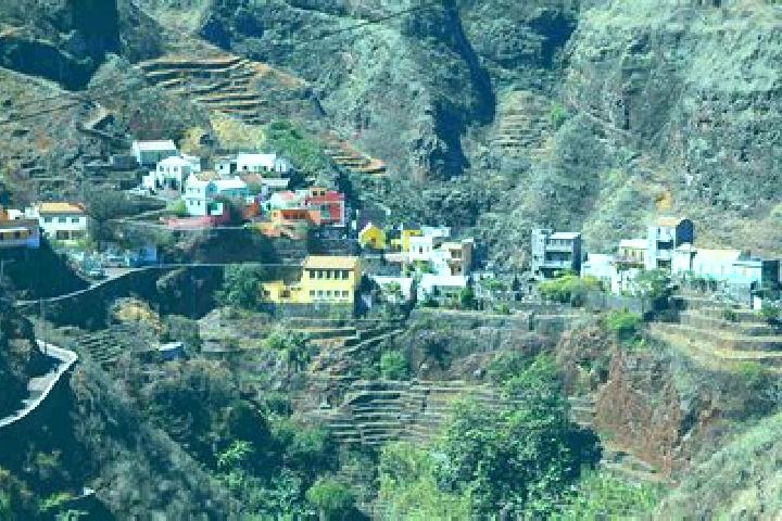 Maya, 35 — Escort in Eito, Cape Verde