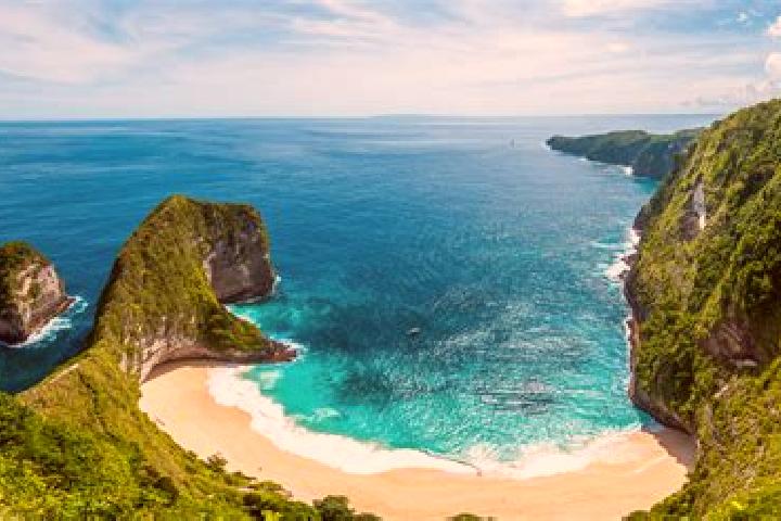 Maya, 35 — Escort in Maguwon, Indonesia