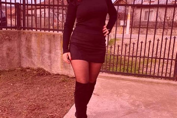 Maya, 35 — Escort in Nasaud, Romania