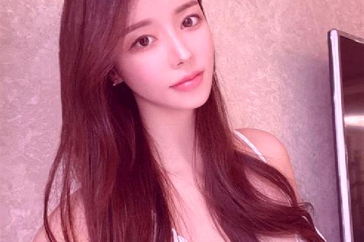 Maya, 35 — Escort in Suzigou, China