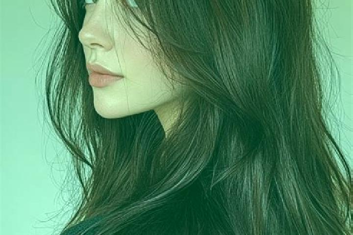 Maya, 36, a auburn brown-eyed mixed companion based in Roussospiti. Offering Domination, Striptease, OWO, Travel Companion. Available for incall and outcall,...