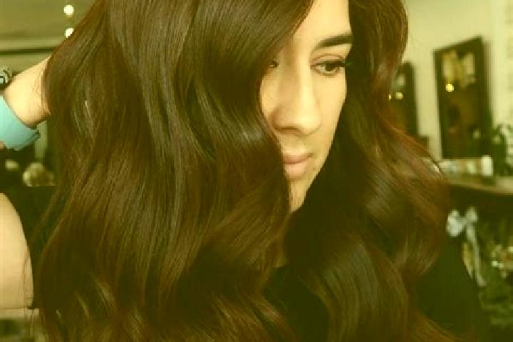 Maya, 36, a auburn dark-eyed middle eastern companion based in Chalmers. Offering Erotic Massage, OWO, Striptease, Couples, 69. Available for incall and outc...
