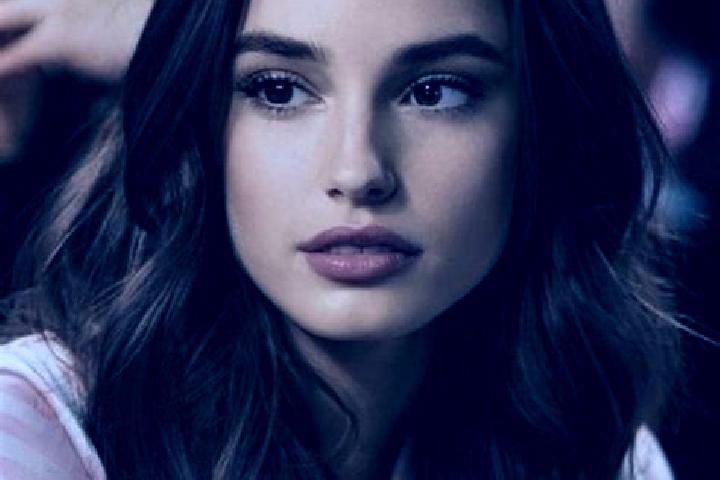 Maya, 36, a brunette brown-eyed slavic companion based in Yunyan. Offering Striptease, 69, Duos, A-Level. Available for incall and outcall, overnight booking...