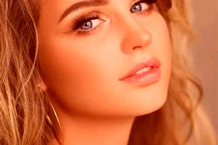 Maya, 36, a dark blonde blue-eyed ebony companion based in Zadobrova. Offering Fetish, Domination, Couples, GFE. Available for incall and outcall, overnight ...