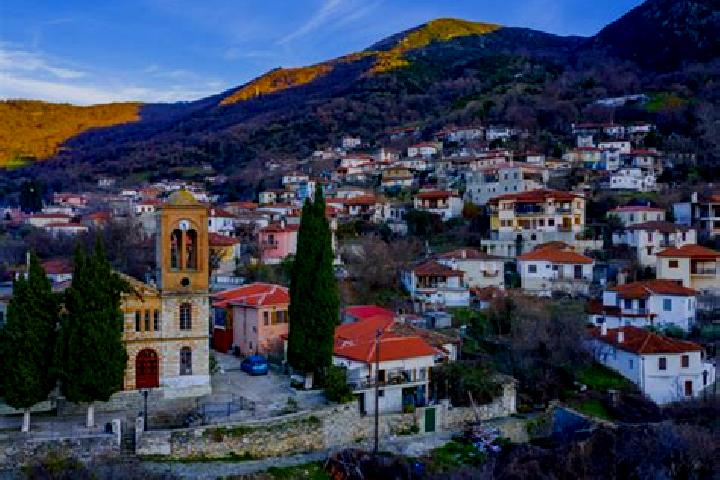 Maya, 36 — Escort in Ampelakia, Greece