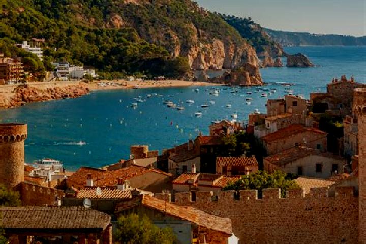 Maya, 36 — Escort in Torquemada, Spain