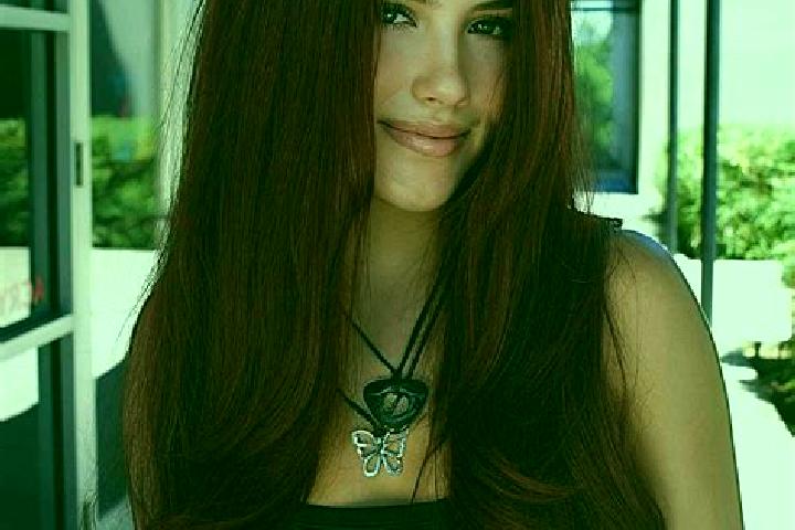 Maya, 37, a auburn dark-eyed indian companion based in Bella Italia. Offering Party Girl, Roleplay, GFE. Available for incall and outcall, overnight bookings...