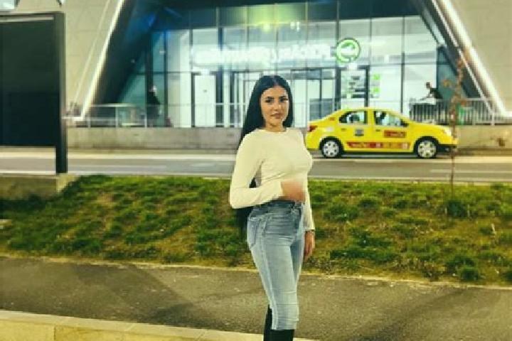 Maya, 37 — Escort in Perieni, Romania