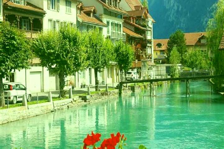 Maya, 37 — Escort in Pery, Switzerland