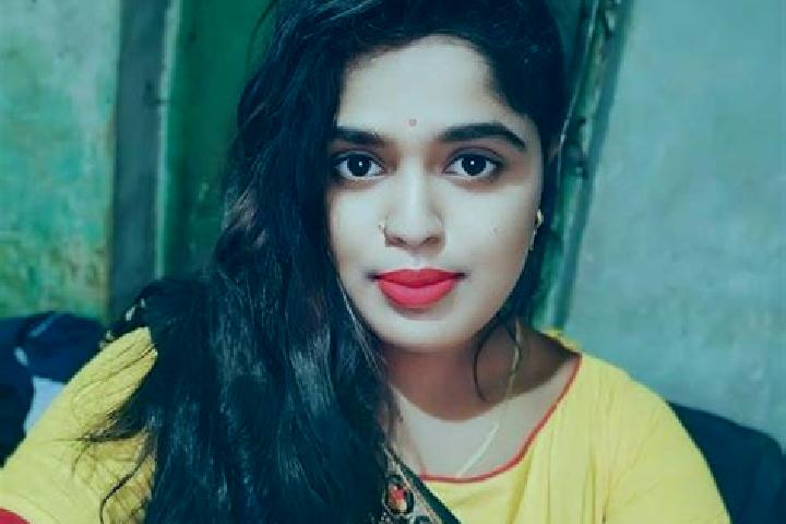 Maya, 37 — Escort in Sarai Mir, India