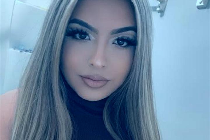 Maya, 38, a blonde amber-eyed latina companion based in Let Khaik. Offering BDSM, Couples, Overnight. Available for incall and outcall, day and evening dates.