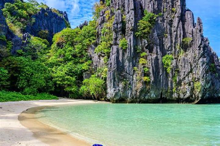 Maya, 38 — Escort in Gibong, Philippines