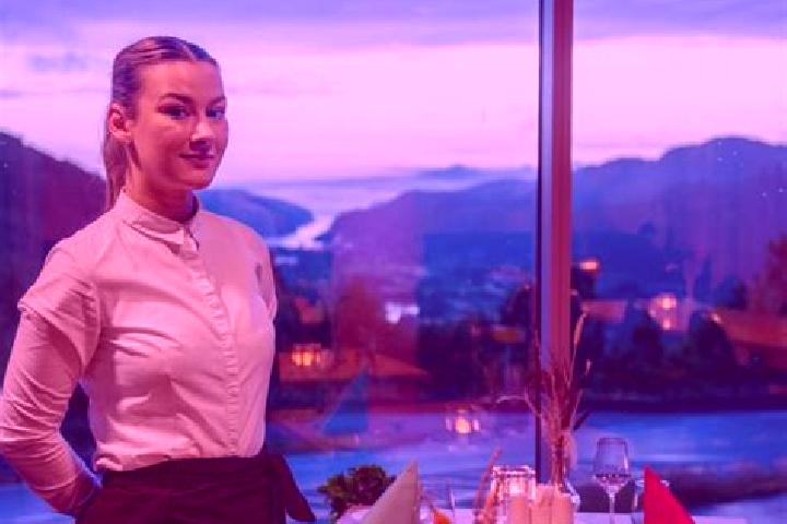 Maya, 38 — Escort in Kvinesdal, Norway