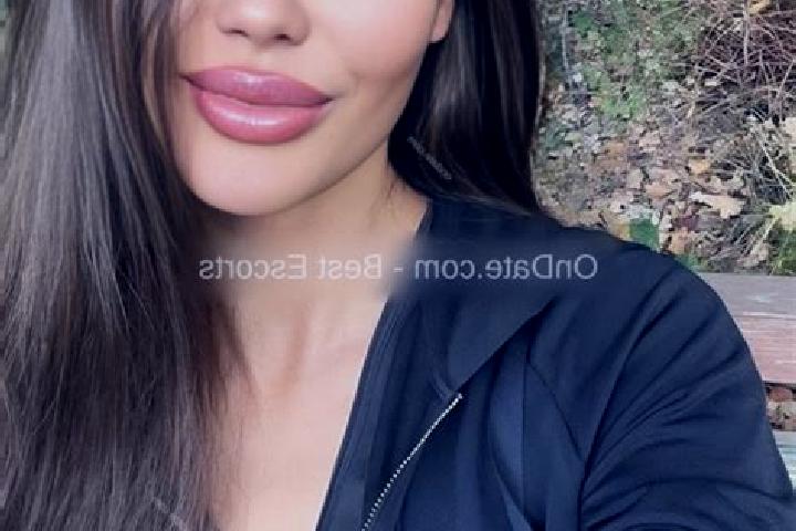 Maya, 38 — Escort in Panik, Armenia