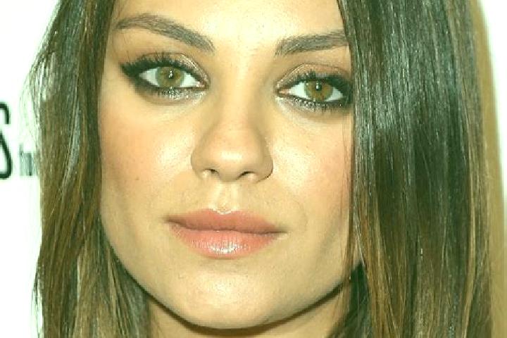 Maya, 39, a auburn hazel-eyed latina companion based in Bilaur. Offering CIM, GFE, A-Level, OWO. Available for incall and outcall, day and evening dates.
