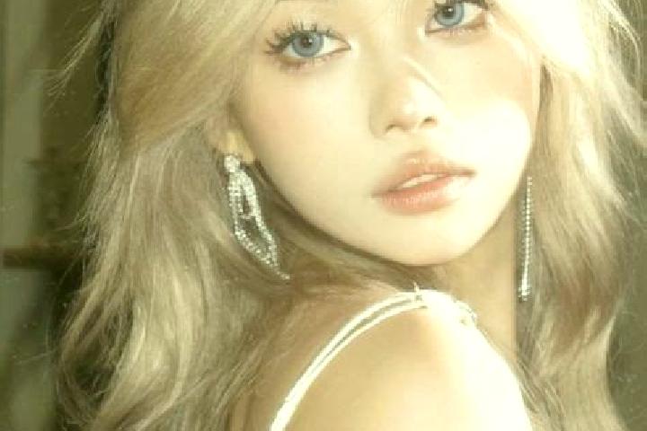 Maya, 39, a blonde grey-eyed asian companion based in Blinkpan. Offering Girlfriend Experience, Striptease, A-Level. Available for incall and outcall, day an...