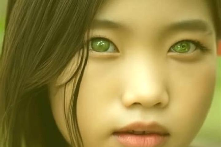 Maya, 39, a chestnut green-eyed asian companion based in Dagou. Offering CIM, Domination, Massage. Available for incall and outcall, day and evening dates.