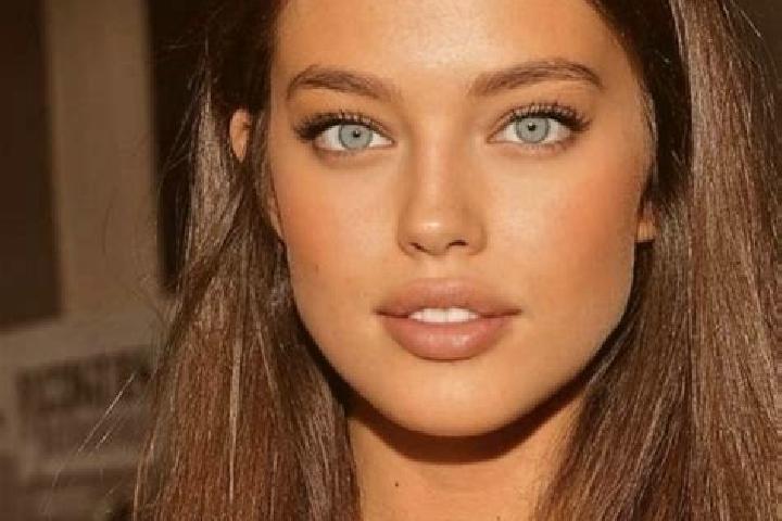 Maya, 39, a chestnut green-eyed caucasian companion based in Moceris. Offering Duos, Striptease. Available for incall and outcall, day and evening dates.