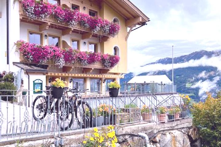 Maya, 39 — Escort in Aschau im Zillertal, Austria
