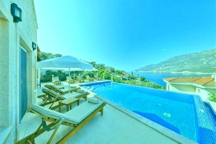 Maya, 39 — Escort in Kaleuecagiz, Turkey