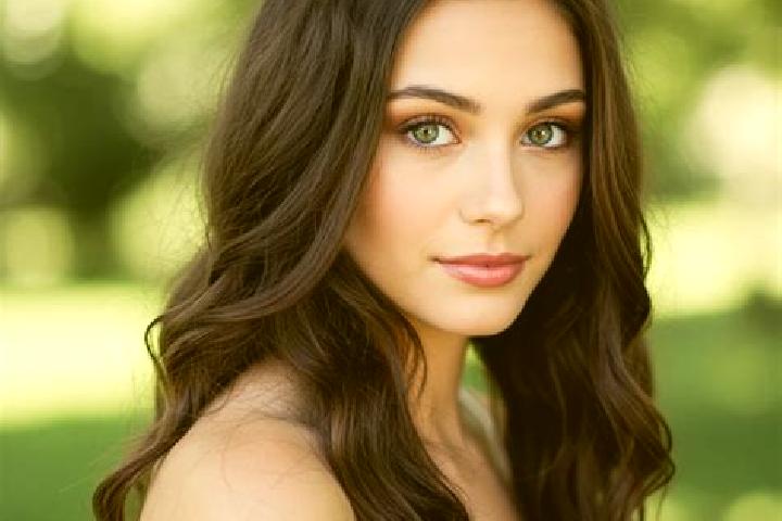 Mia, 20, a auburn hazel-eyed slavic companion based in Lewuka. Offering Couples, Travel Companion, OWO, GFE. Available for incall and outcall, overnight book...