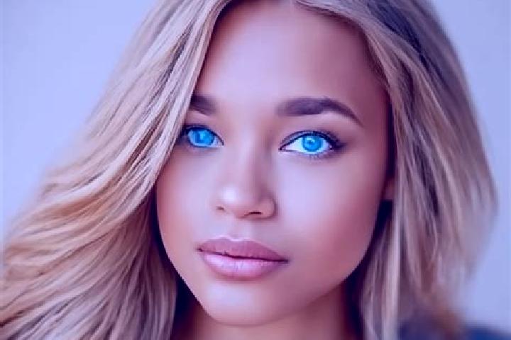 Mia, 20, a blonde blue-eyed latina companion based in Dengkil. Offering Prostate Massage, Travel Companion, Couples. Available for incall and outcall, day an...