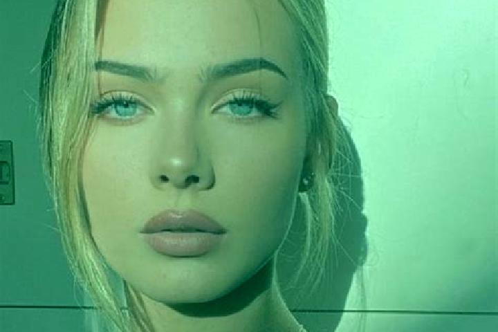 Mia, 20, a blonde brown-eyed european companion based in Pridorozhnoye. Offering Girlfriend Experience, GFE, Travel Companion. Available for incall and outca...