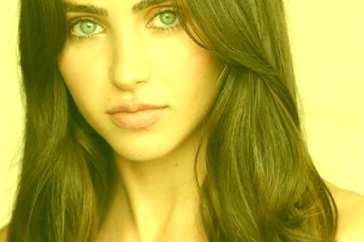 Mia, 20, a brunette amber-eyed latina companion based in Nogosari. Offering GFE, Tantra, Erotic Massage, CIM, Party Girl. Available for incall and outcall, o...
