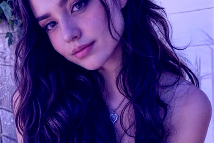 Mia, 20, a brunette hazel-eyed middle eastern companion based in Kansanshi. Offering BDSM, Prostate Massage, Fetish, Striptease. Available for incall and out...