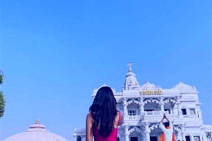 Mia, 20 — Escort in Mathur, India