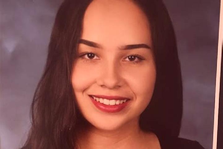 Mia, 20 — Escort in Nelsonville, United States