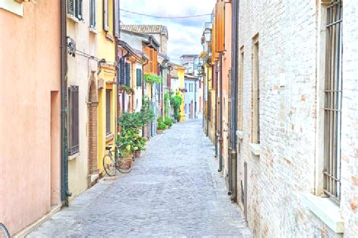 Mia, 20 — Escort in San Giuliano, Italy