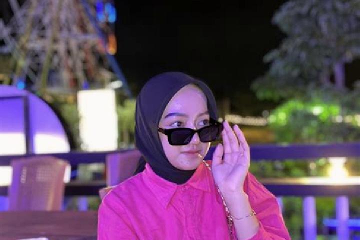 Mia, 20 — Escort in Sukamaju, Indonesia