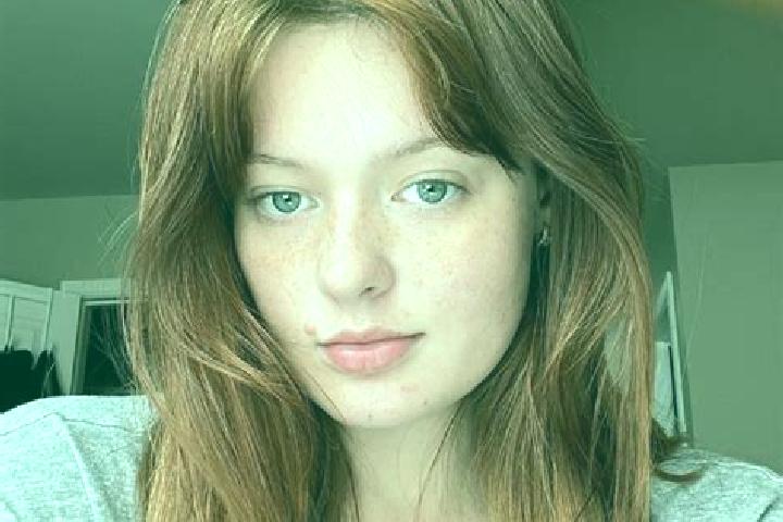 Mia, 21, a auburn brown-eyed mixed companion based in Kerpickoey. Offering Duos, Fetish, Girlfriend Experience, Erotic Massage. Available for incall and outc...