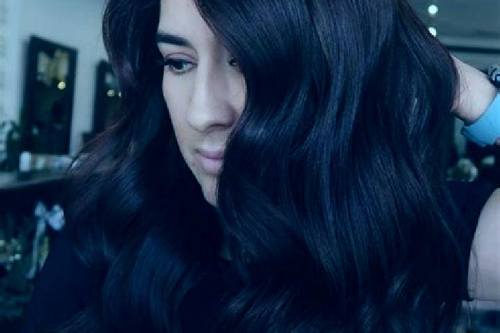 Mia, 21, a auburn dark-eyed mixed companion based in Zeramedine. Offering GFE, Striptease, Duos, OWO. Available for incall and outcall, day and evening dates.