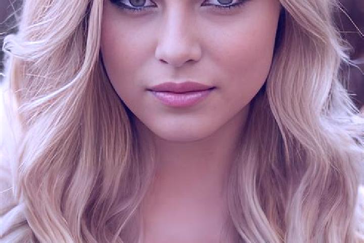 Mia, 21, a blonde green-eyed latina companion based in Pressig. Offering Couples, Deep French Kissing, A-Level. Available for incall and outcall, overnight b...