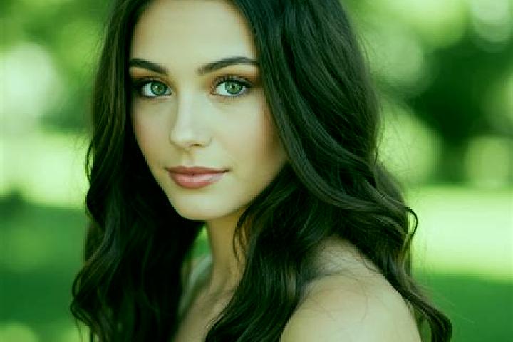 Mia, 21, a brunette hazel-eyed slavic companion based in Tissongnenin. Offering Couples, Massage, Party Girl. Available for incall and outcall, day and eveni...