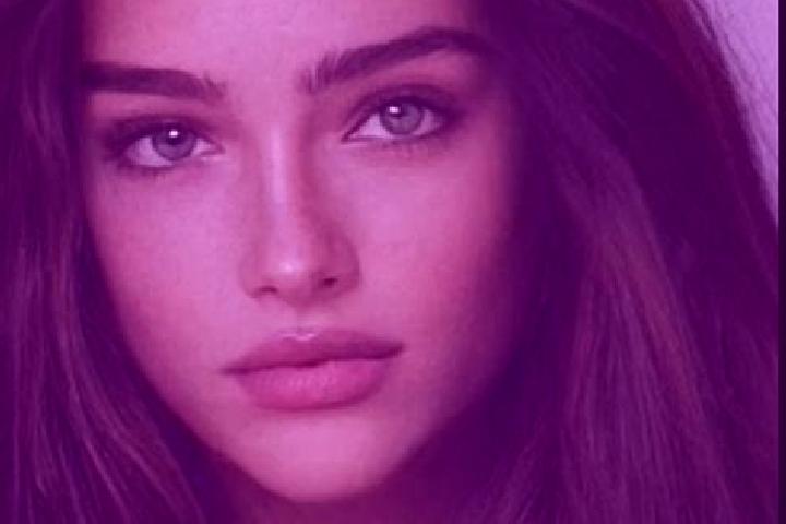 Mia, 21, a chestnut grey-eyed caucasian companion based in Buniaga. Offering Dinner Date, GFE, Roleplay, CIM. Available for incall and outcall, overnight boo...