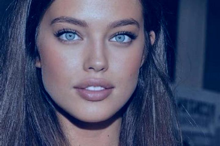 Mia, 21, a chestnut grey-eyed caucasian companion based in Thoubal. Offering Dinner Date, Deep French Kissing, Prostate Massage. Available for incall and out...