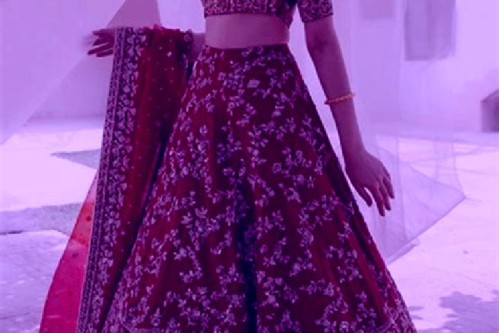 Mia, 21, a red blue-eyed indian companion based in Tamba. Offering A-Level, Massage, CIM, GFE, Party Girl. Available for incall and outcall, day and evening ...