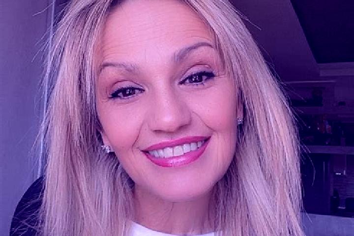 Mia, 21 — Escort in Aitern, Germany