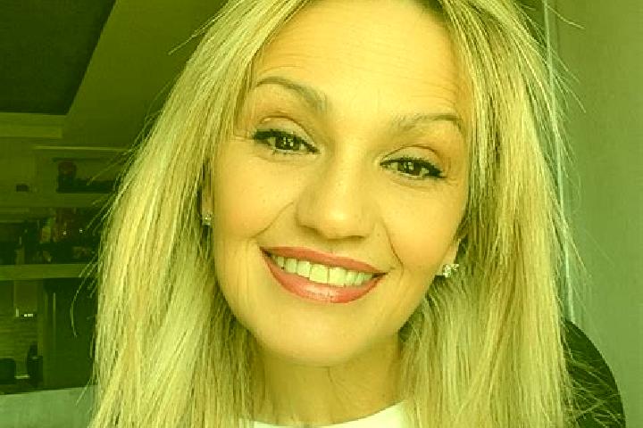 Mia, 21 — Escort in Berchez, Romania