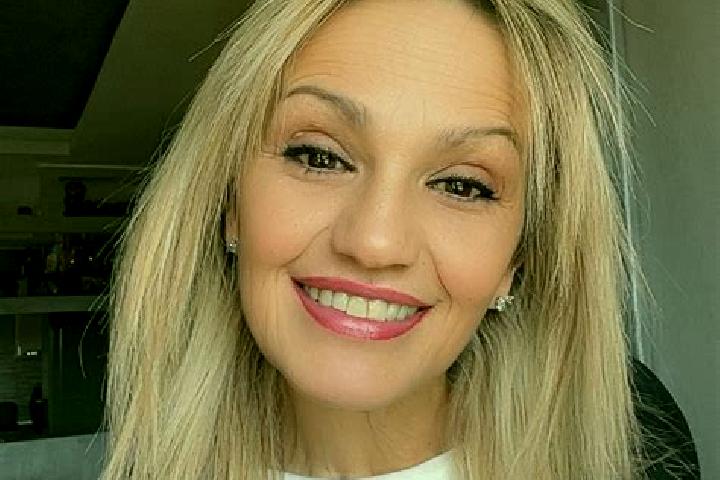 Mia, 21 — Escort in Burgohondo, Spain