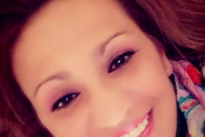 Mia, 21 — Escort in Buyun, China