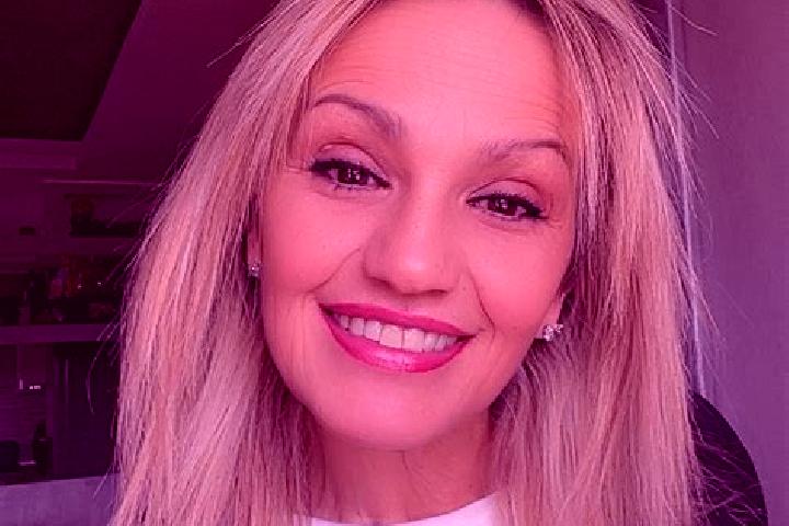 Mia, 21 — Escort in Chibed, Romania