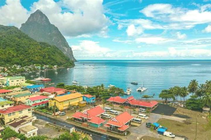Mia, 21 — Escort in Ciceron, Saint Lucia