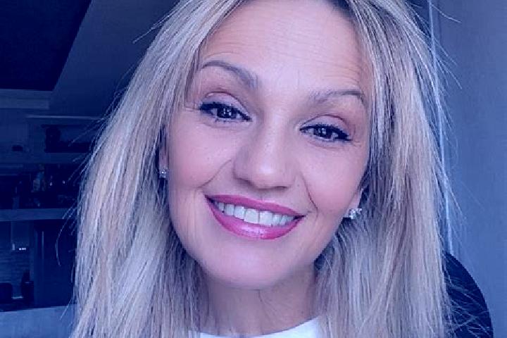 Mia, 21 — Escort in Greges, France